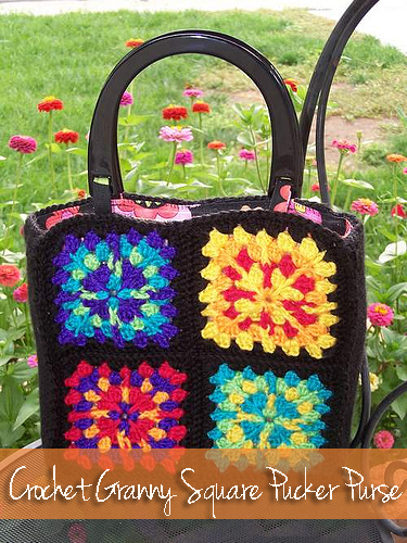 A granny square crochet bag - free granny square bag pattern - Marly Bird