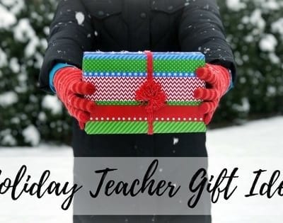 FREE Knit Cowl Pattern Holiday Teacher Gift Idea