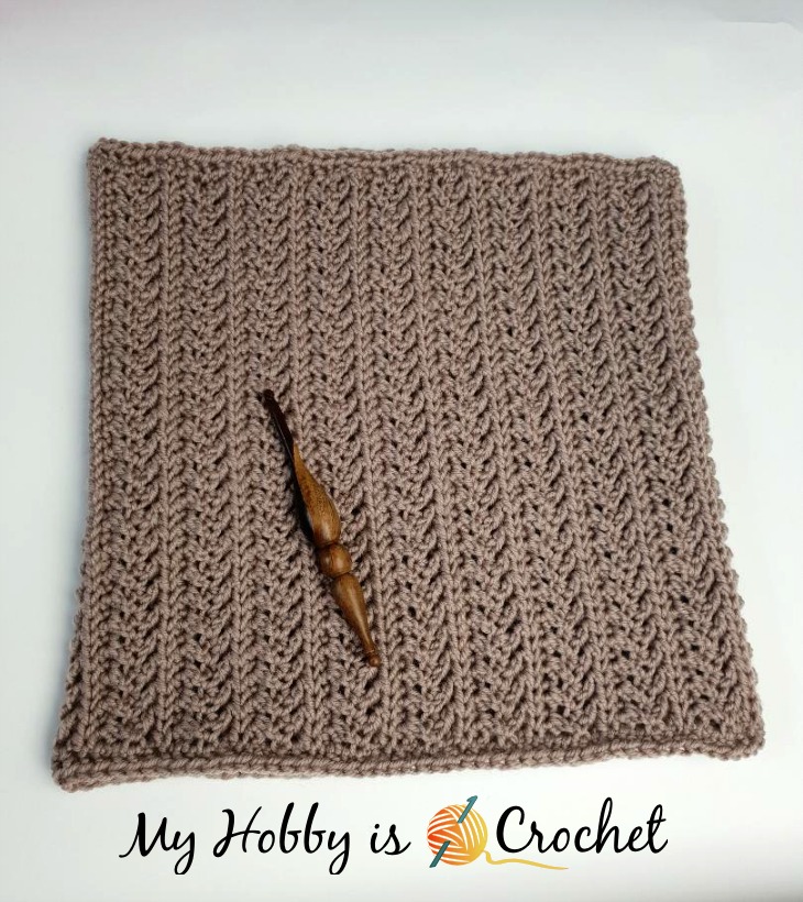 Chic Aran Cowl by My Hobby is Crochet