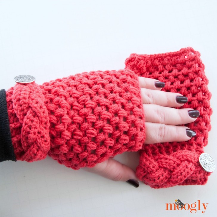 Madly in Love Mitts Designed by Moogly-FREE Crochet Fingerless Mitts pattern