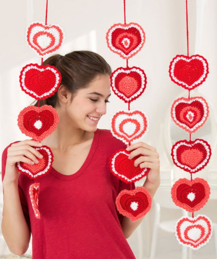 FREE Crochet Heart Garland