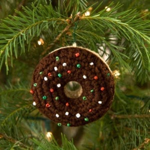 Doughnut Ornament Free Crochet Pattern