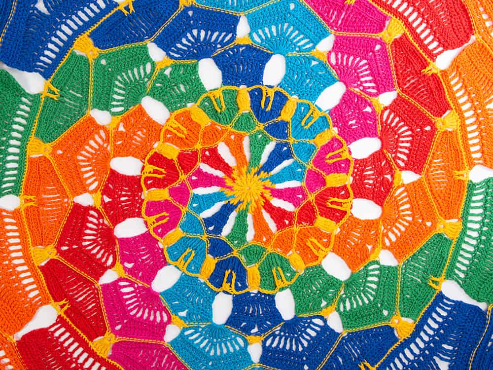 crochet mandala kaleidoscope pattern by hannah