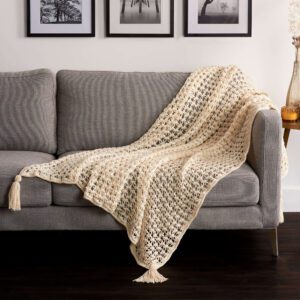 solomons knot crochet love knot corner to corner blanket on a couch free pattern - Marly Bird