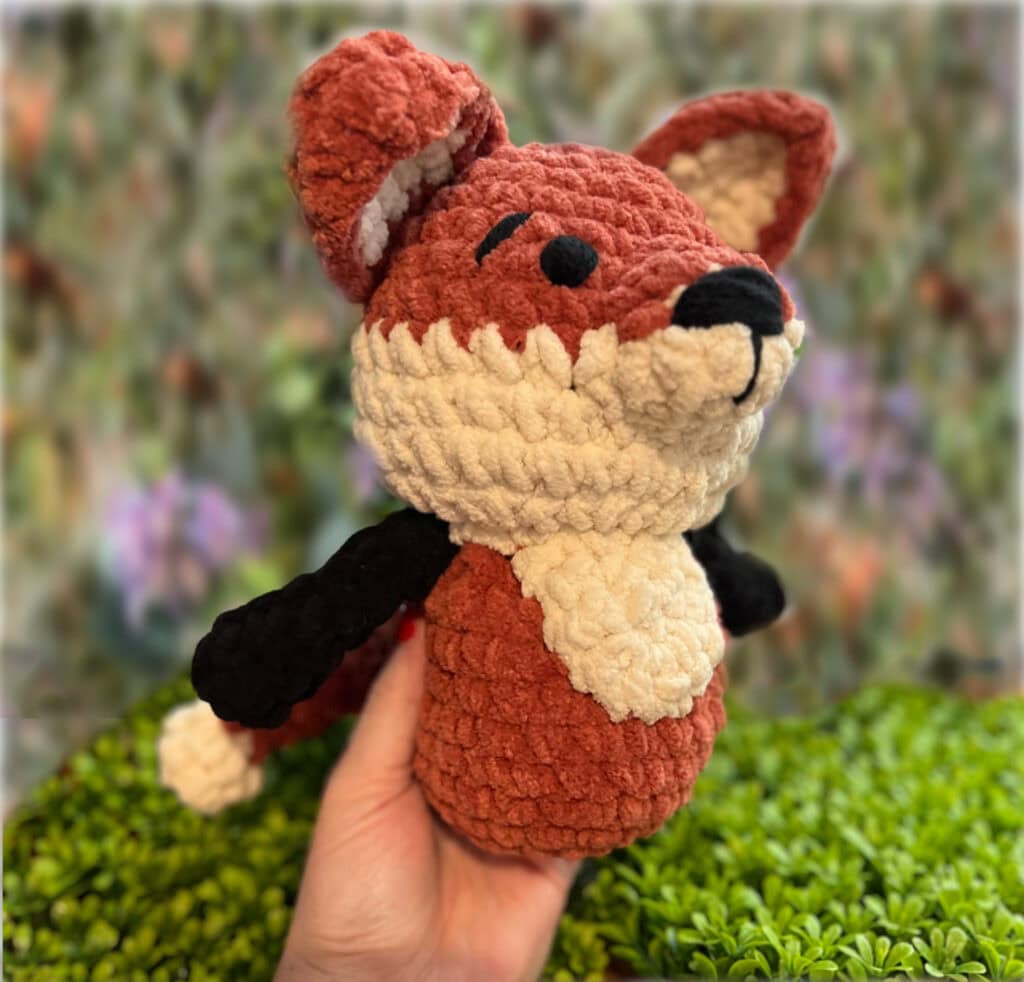 Free Fox Amigurumi Crochet Pattern – Felix the Fox | Apricot Lane